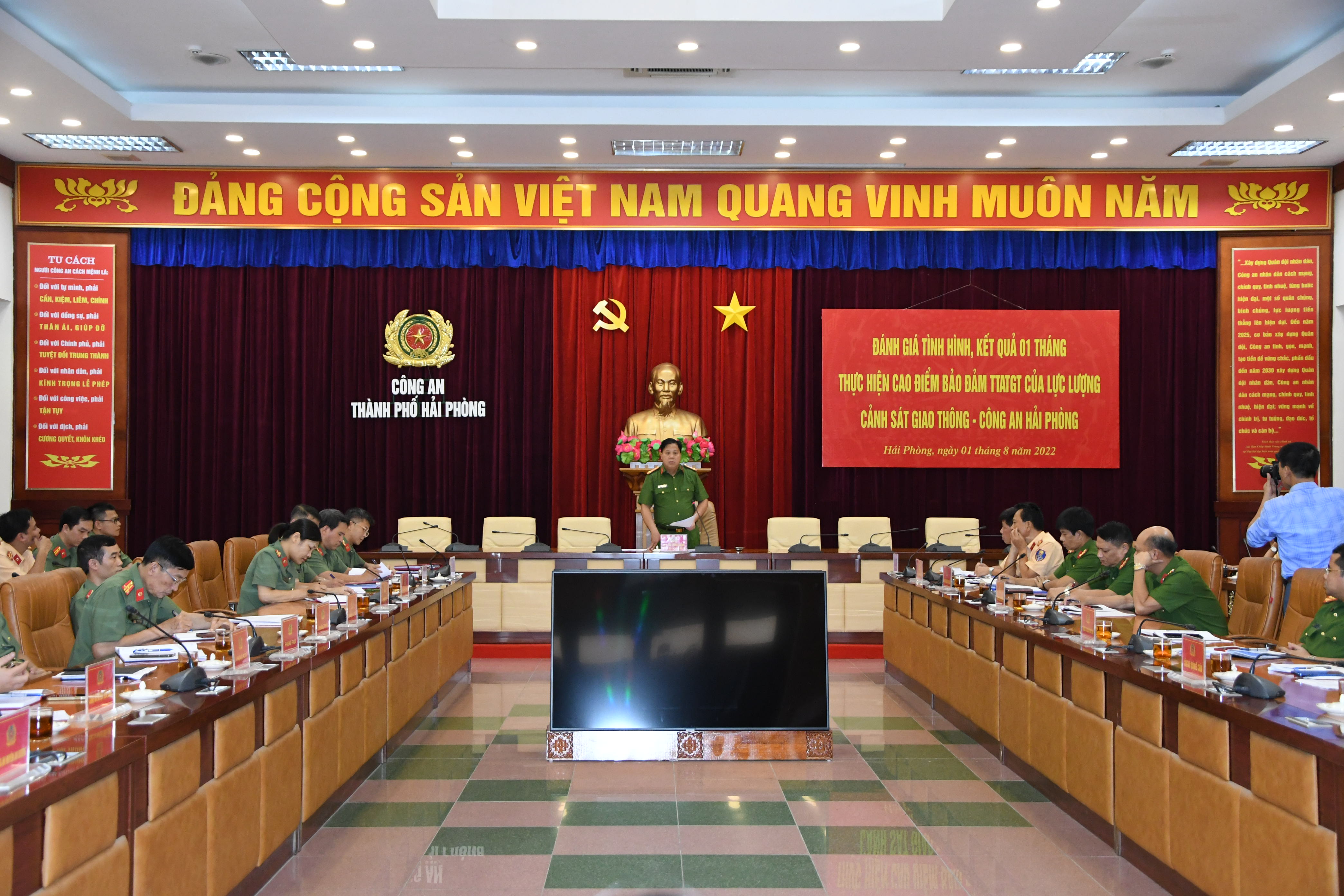 Cao điểm kiểm tra, xử lý các hành vi vi phạm trật tự an toàn giao thông: Xử lý 4.233 trường hợp vi phạm TTATGT